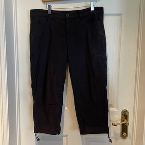 Women’s Eddie Bauer capri pants